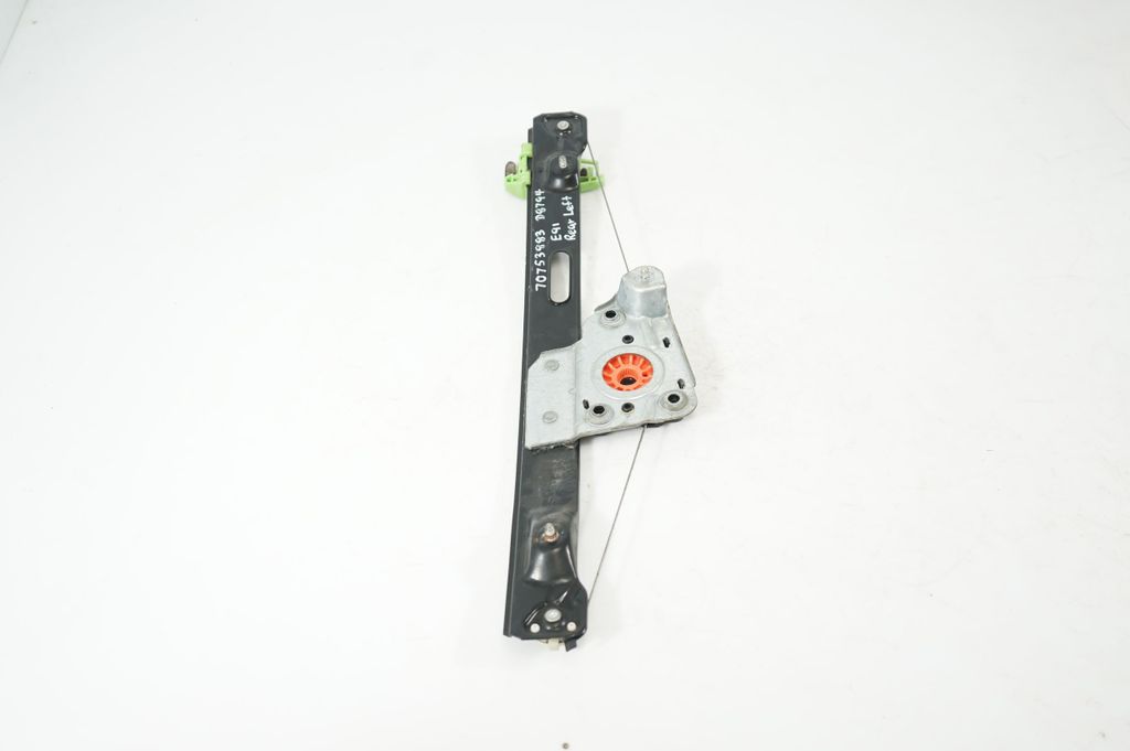 Rear door window regulator with motor (4)