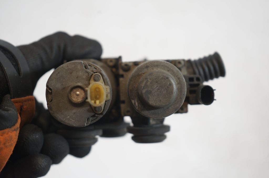 Coolant heater control valve (7)