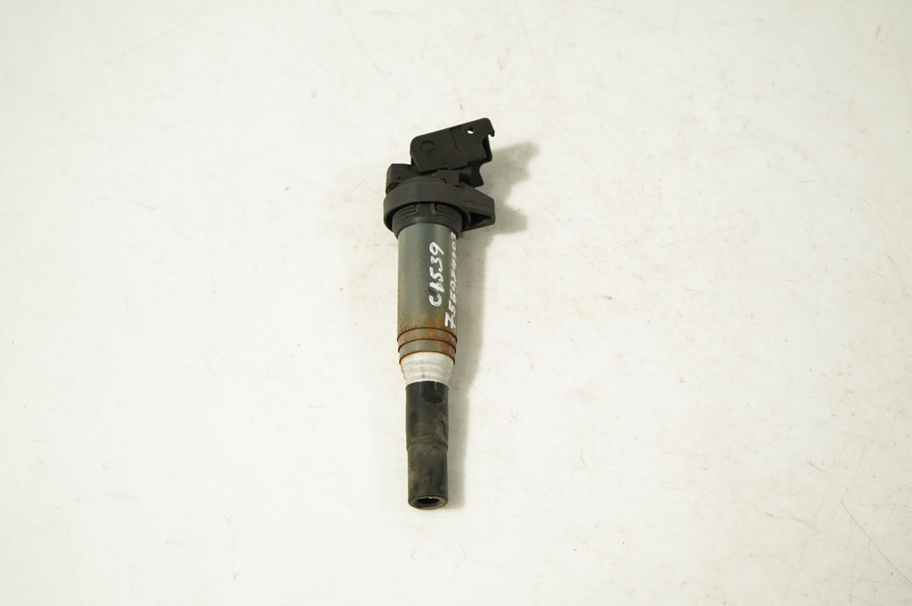 High voltage ignition coil