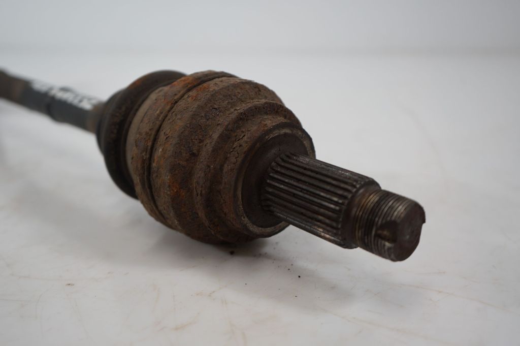 Rear driveshaft (4)
