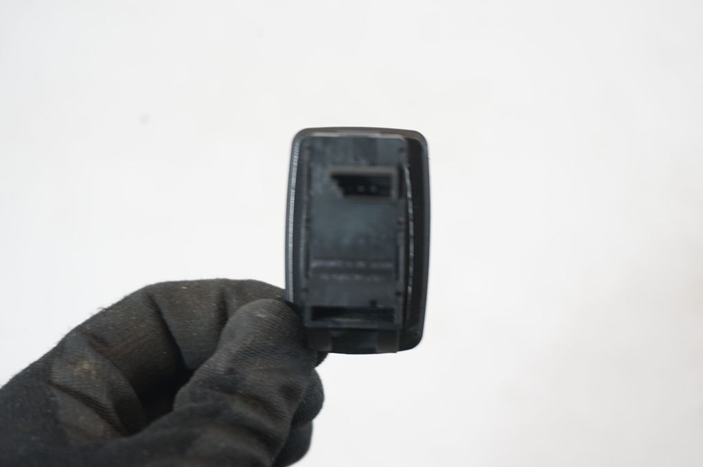 Electric window control switch (5)