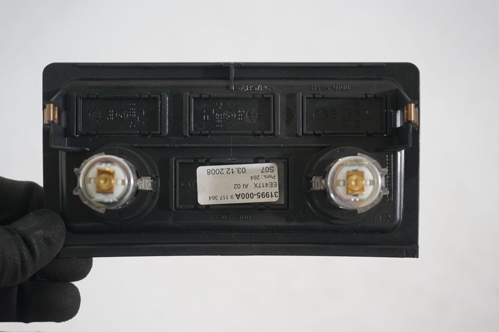Cigarette lighter trim rear (6)