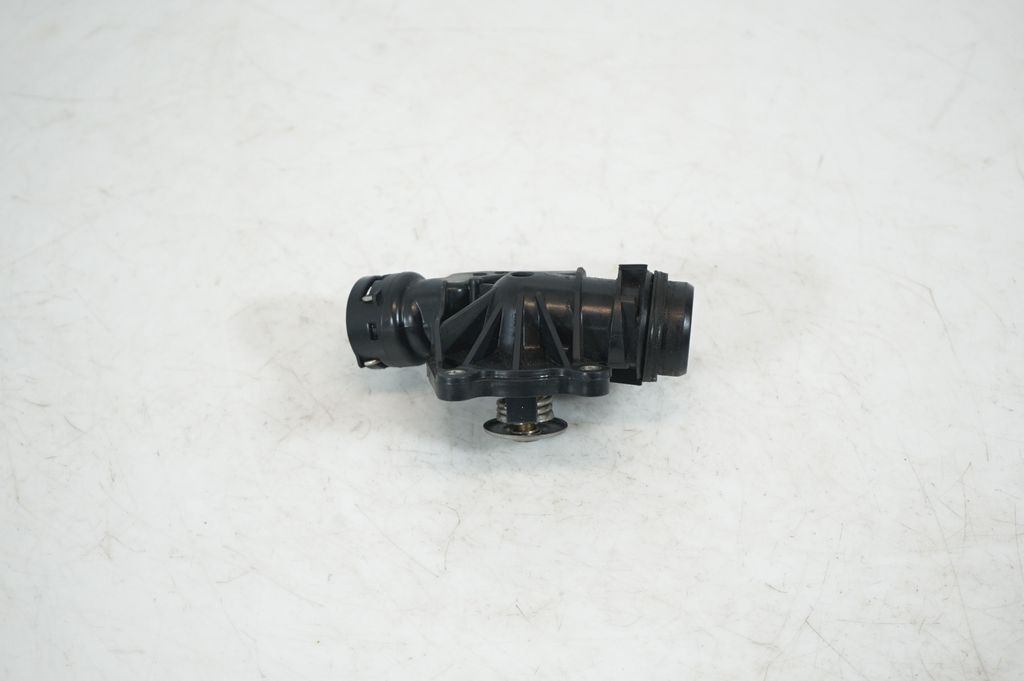 Thermostat/thermostat housing (3)