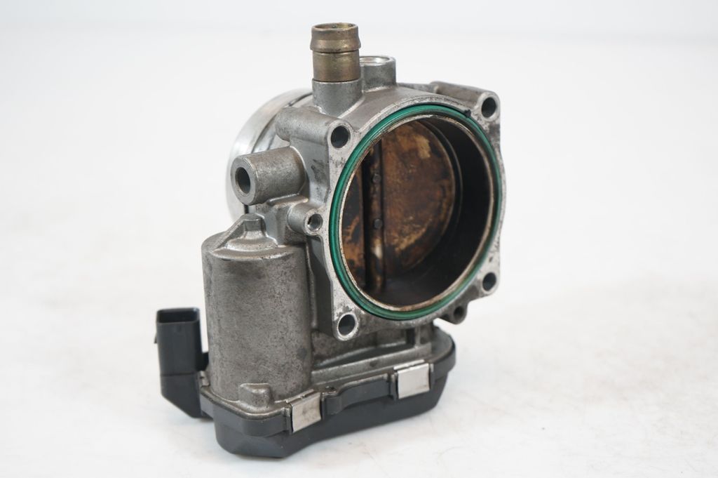 Throttle valve (6)