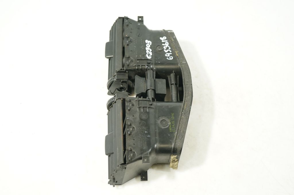 Dash center air vent grill (2)