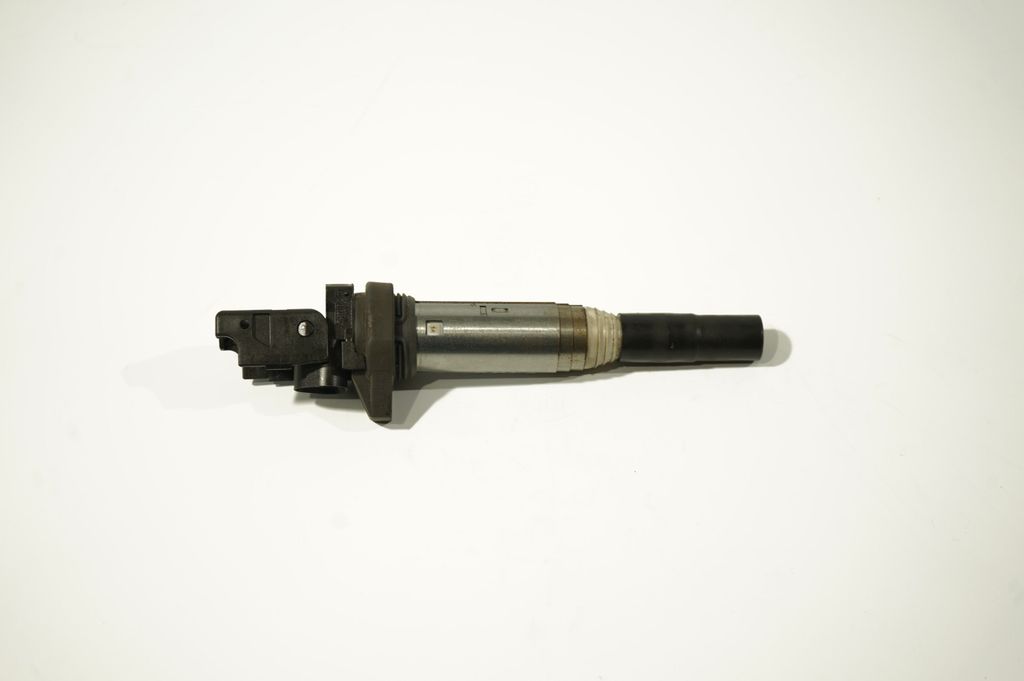 Front wheel hub spindle knuckle (4)