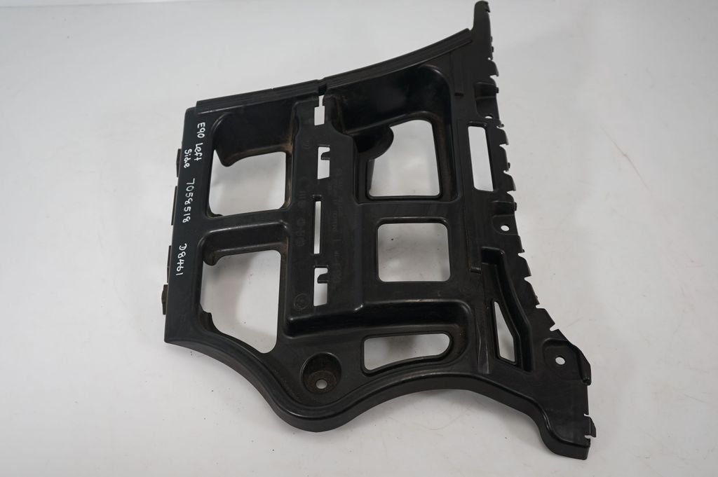 Rear bumper mounting bracket (2)