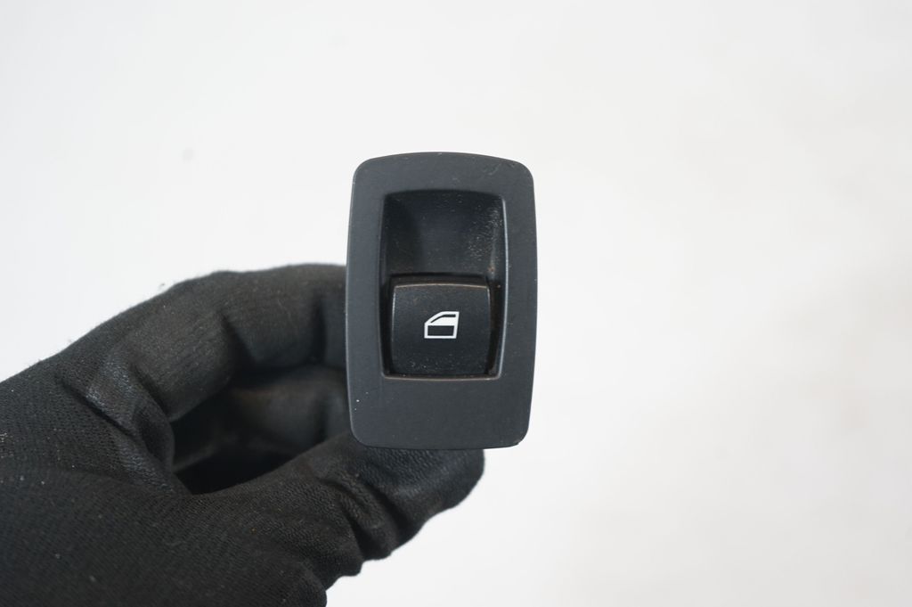 Electric window control switch (6)