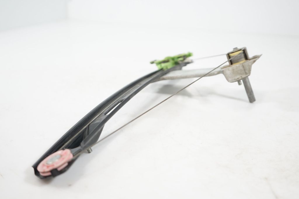 Rear door window regulator with motor (6)