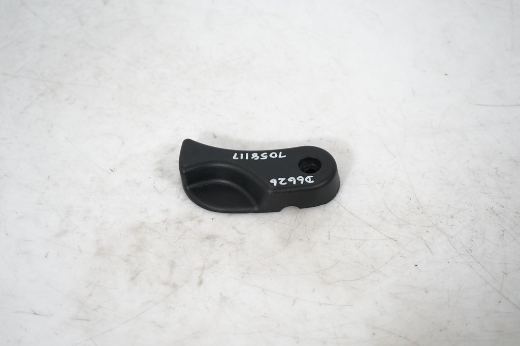 Engine bonnet (hood) release handle (3)