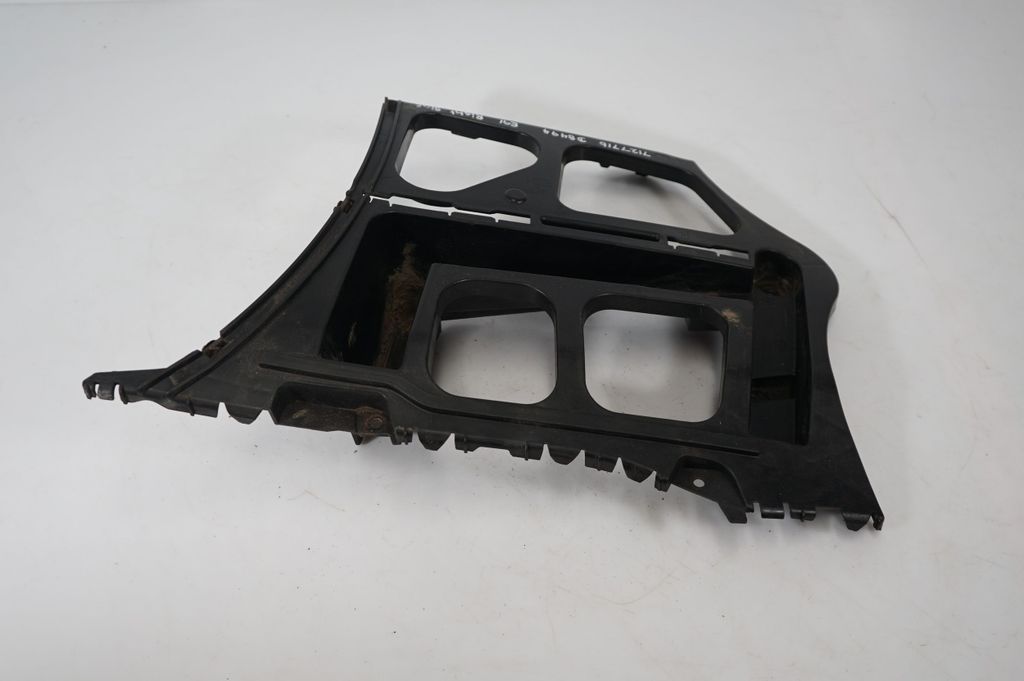 Rear bumper mounting bracket (3)