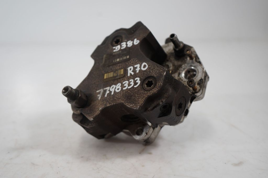 Fuel injection high pressure pump (9)