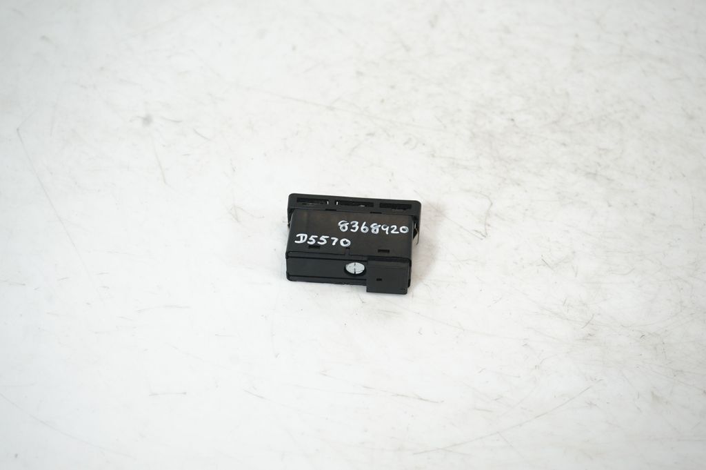 Hazard light switch (3)