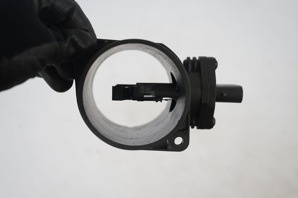 Mass air flow meter (7)