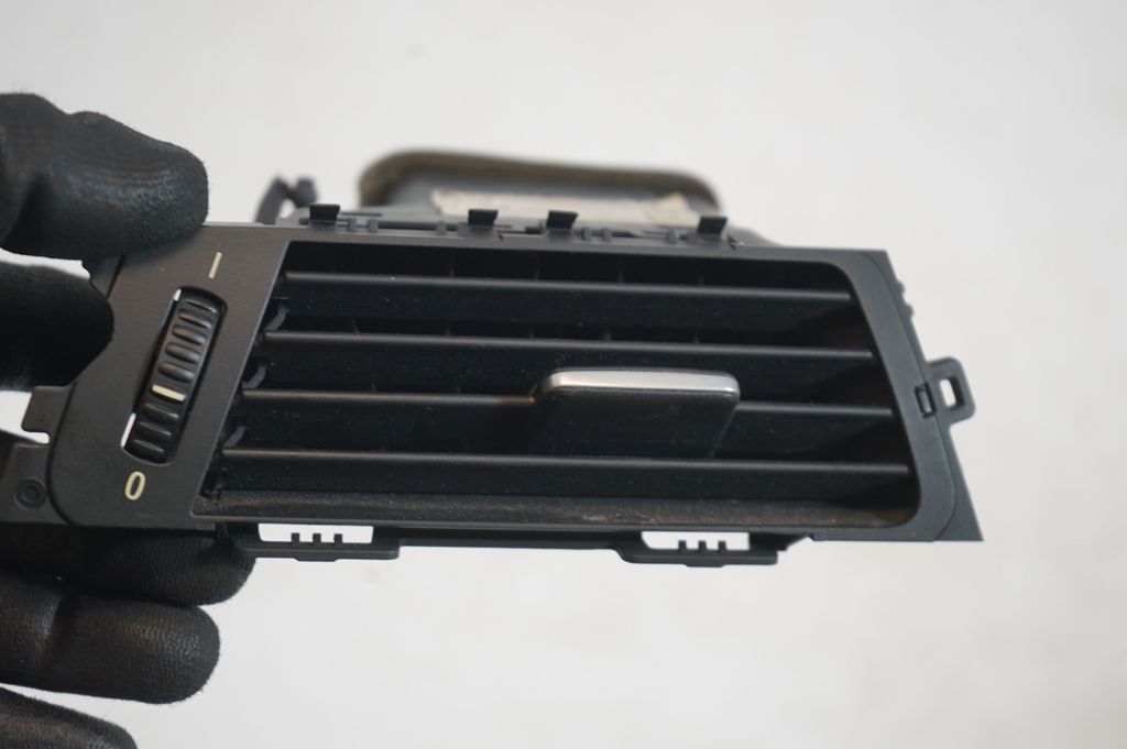 Dashboard side air vent grill/cover trim (7)