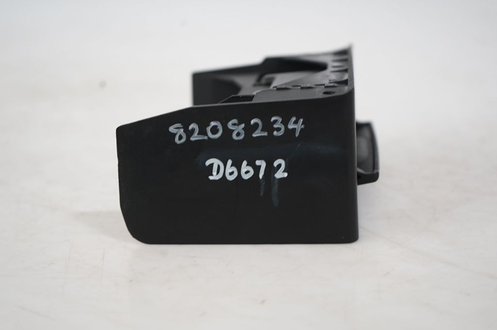 Rear door ashtray (8)