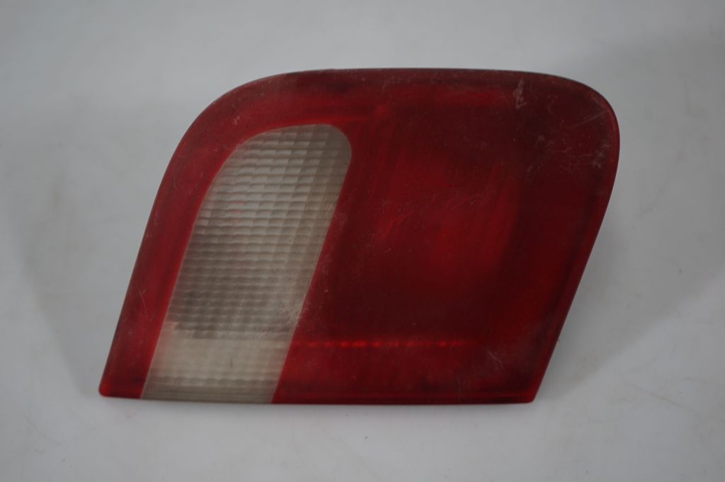 Tailgate rear/tail lights (5)