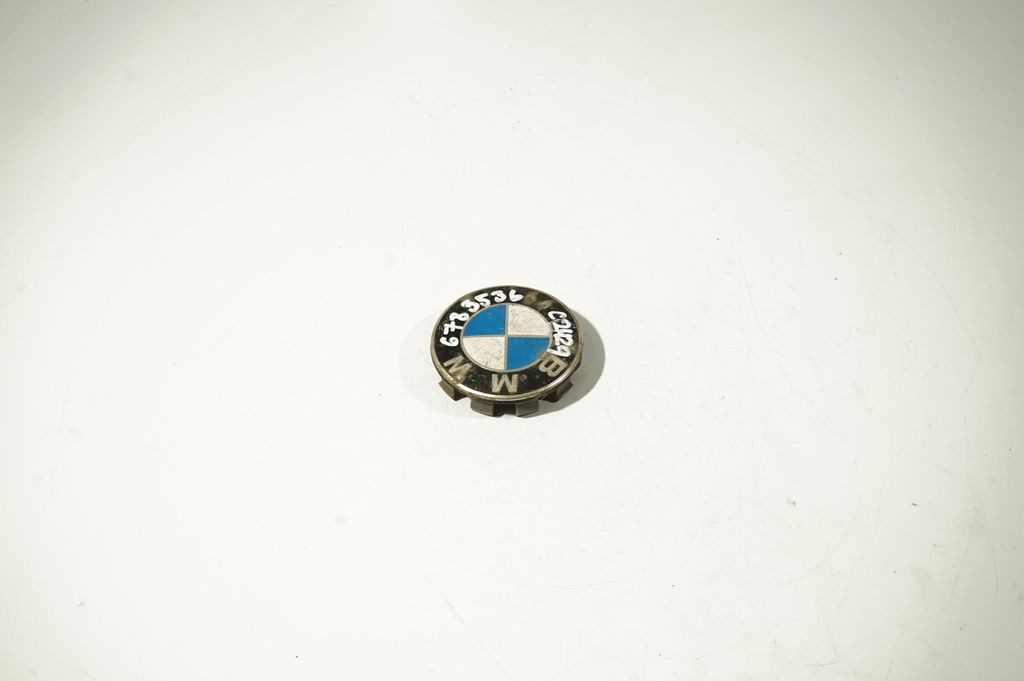 Original wheel cap (3)