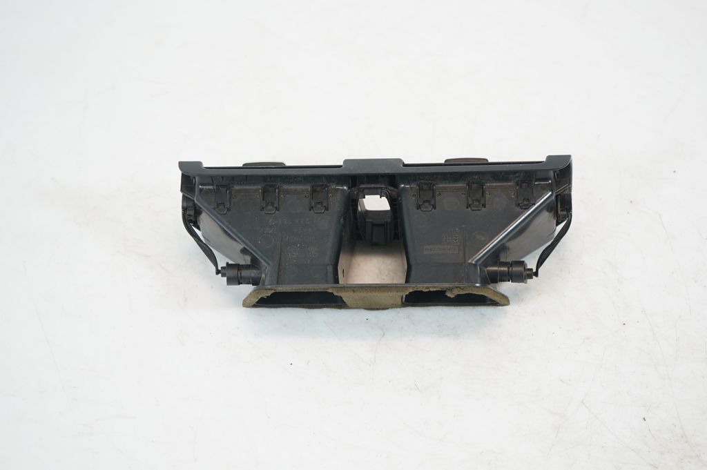Dash center air vent grill (3)