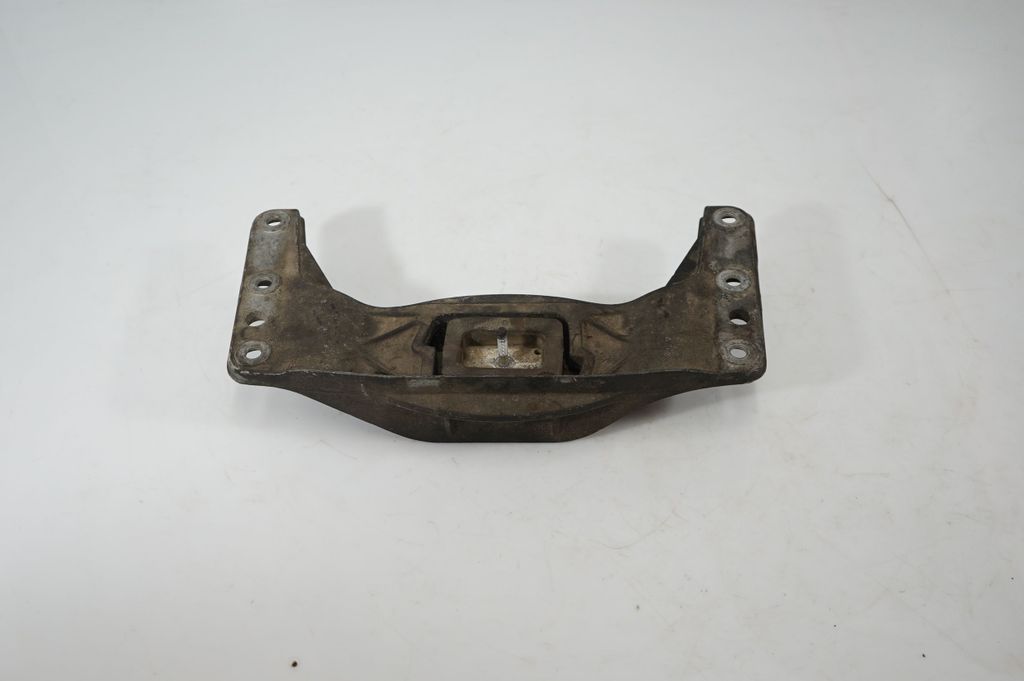 Gearbox mounting bracket (5)