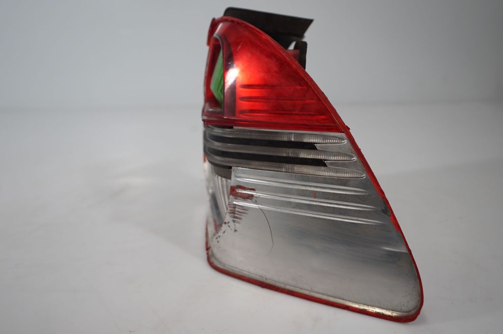 Rear/tail lights (9)