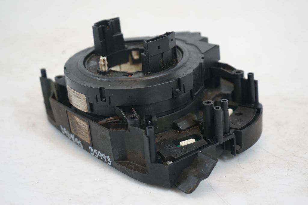 Wiper turn signal indicator stalk/switch (7)