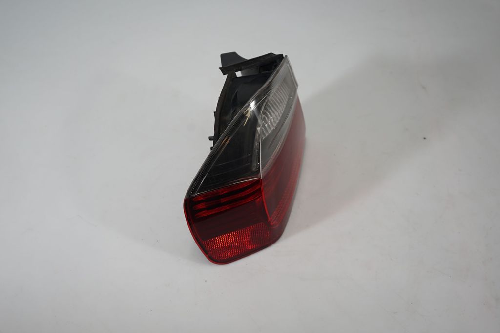 Rear/tail lights (4)