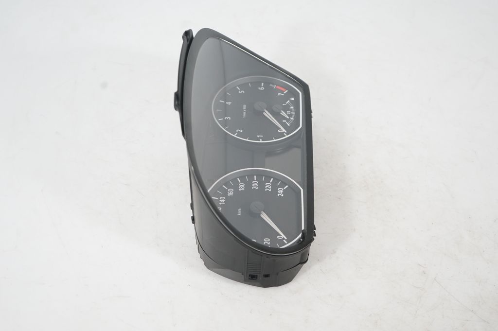 Speedometer (instrument cluster) (4)