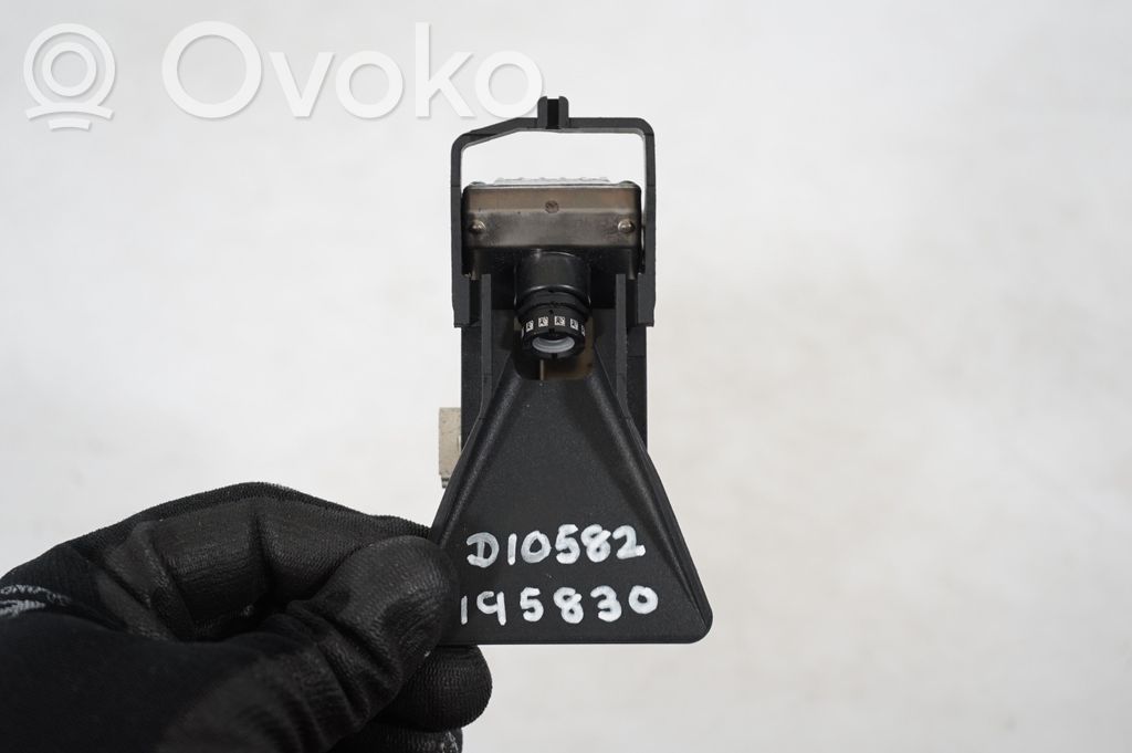Central locking switch button (9)