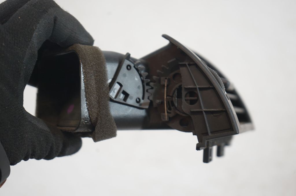 Dashboard side air vent grill/cover trim (6)