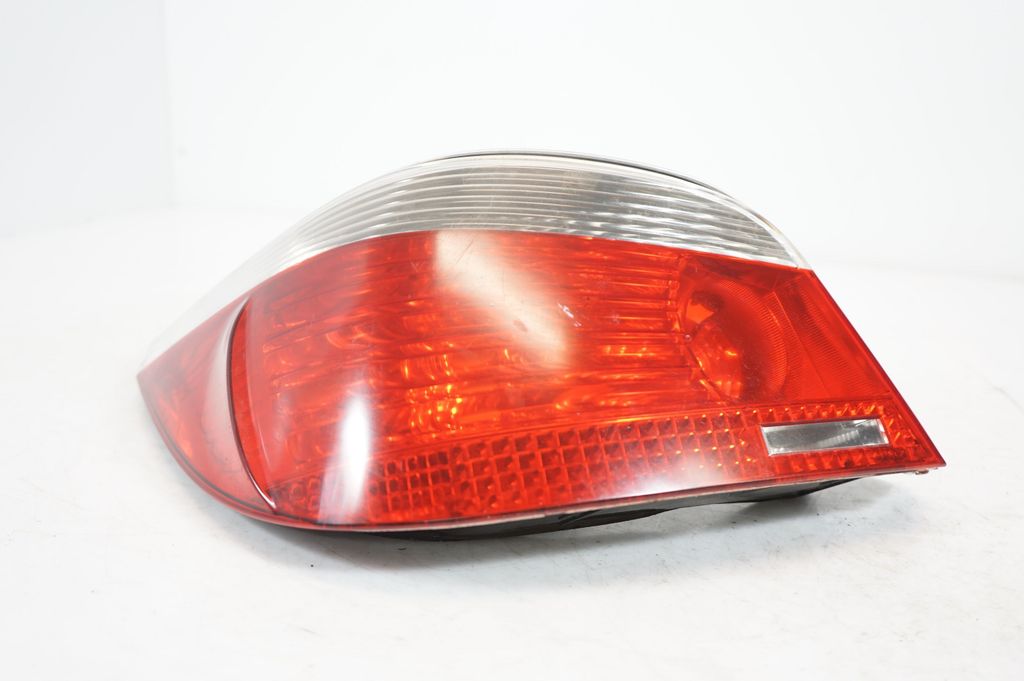 Rear/tail lights (9)