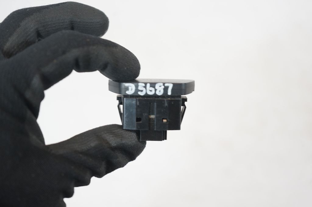 Other switches/knobs/shifts (8)