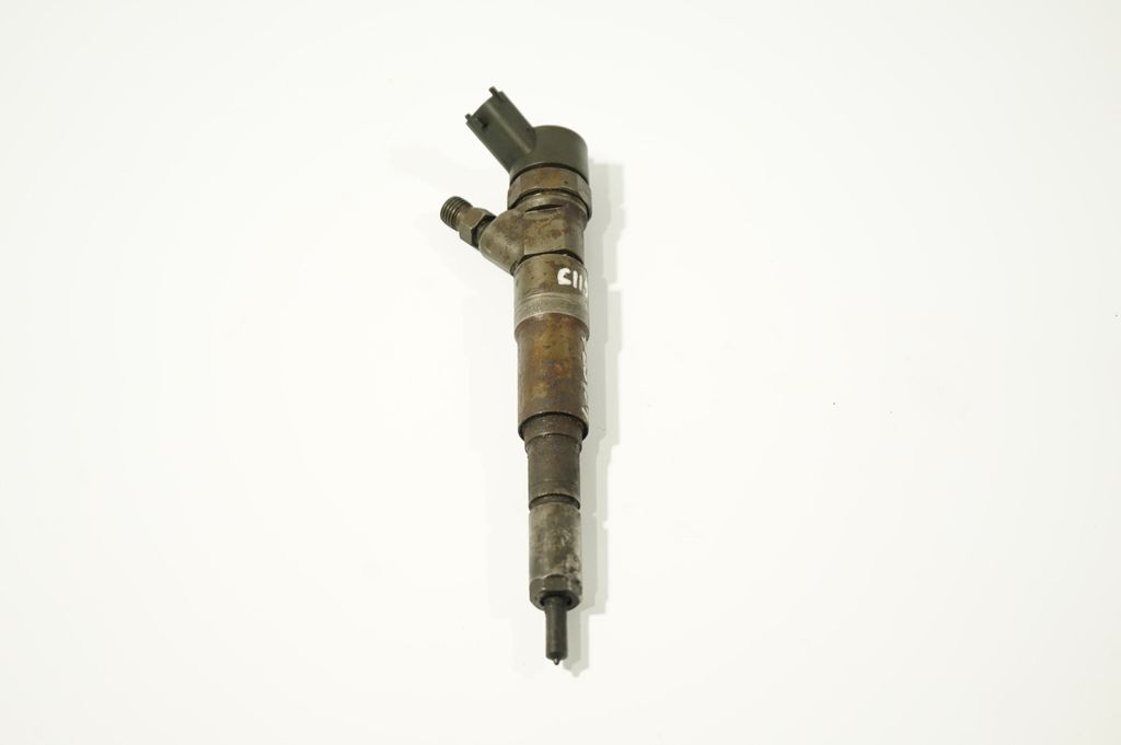 Fuel injector (5)