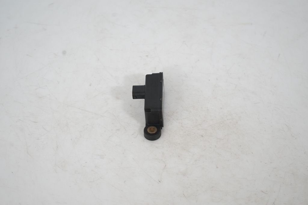 ESP acceleration yaw rate sensor (4)