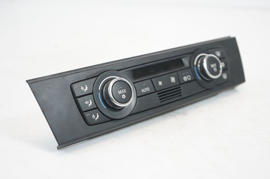 Climate control unit (7)