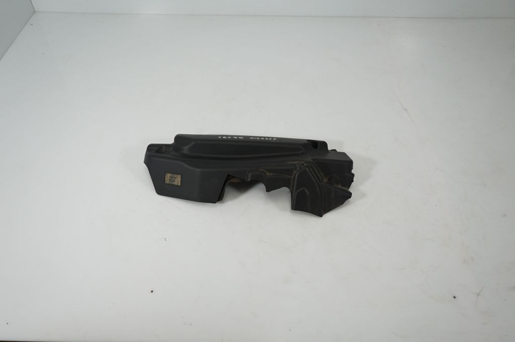 Engine cover (trim) (3)