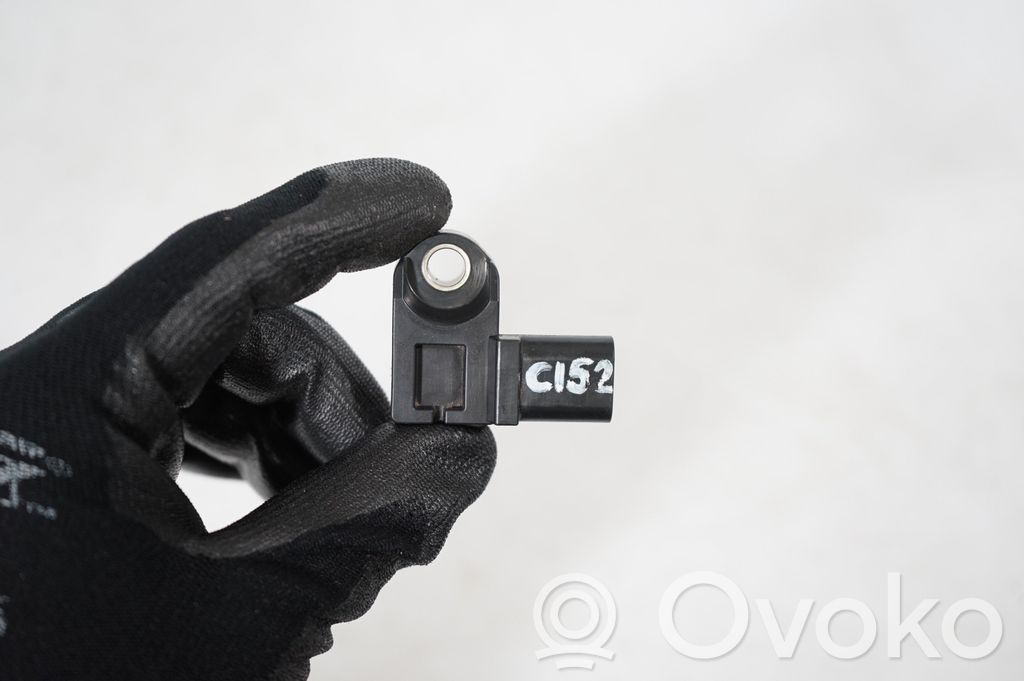 Air pressure sensor (7)
