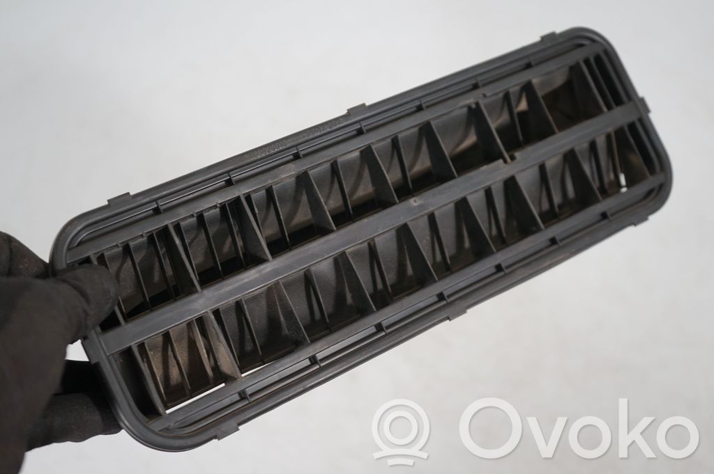 Quarter panel pressure vent (7)
