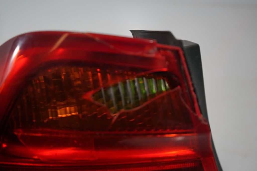 Rear/tail lights (9)