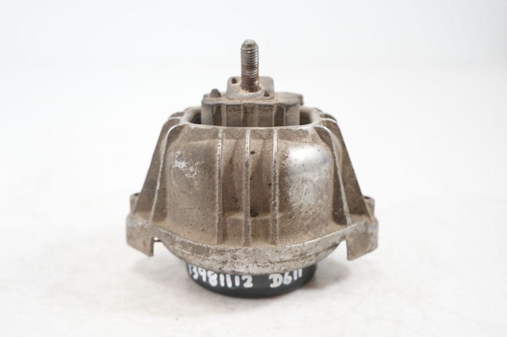 Engine mount bracket (5)