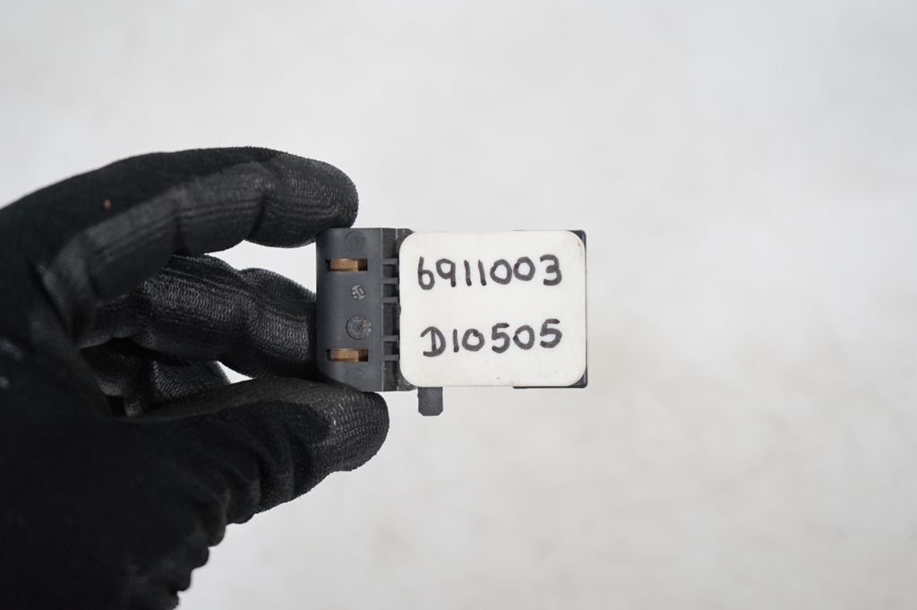 Airbag deployment crash/impact sensor (7)