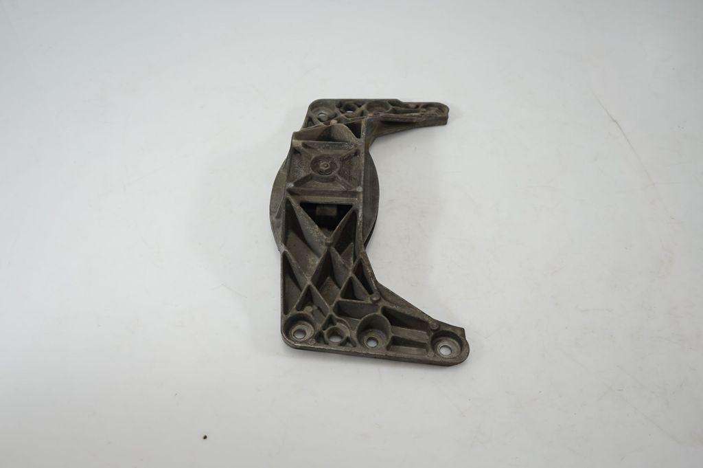 Gearbox mounting bracket (2)