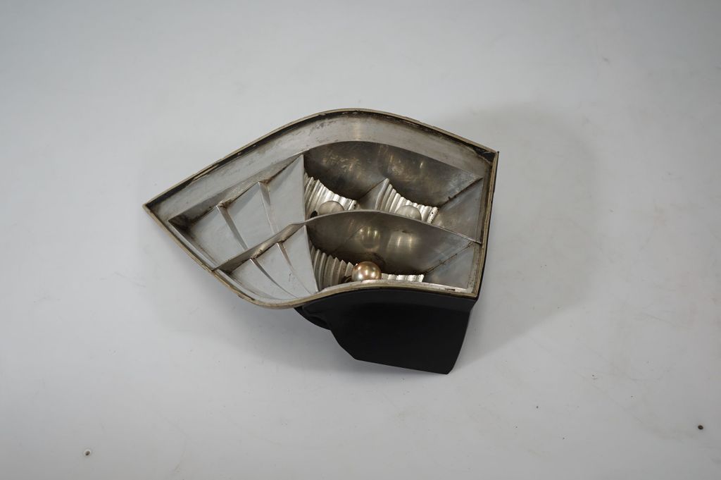 Rear/tail lights (3)