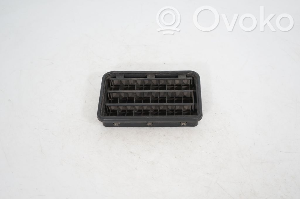 Quarter panel pressure vent (3)