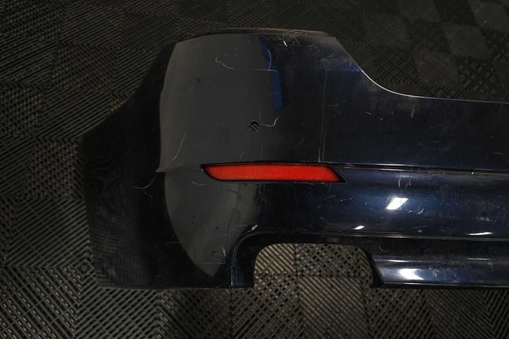 Rear bumper cross member (7)