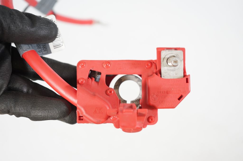 Positive cable (battery) (8)