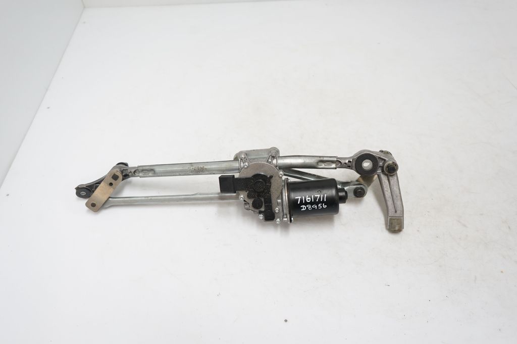 Front wiper linkage and motor