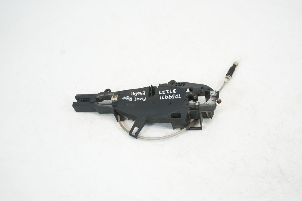 Front door exterior handle/bracket (3)