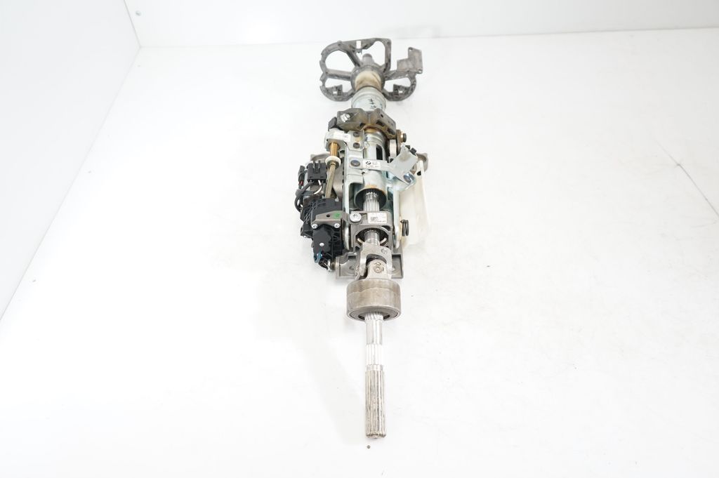 Steering wheel axle (4)