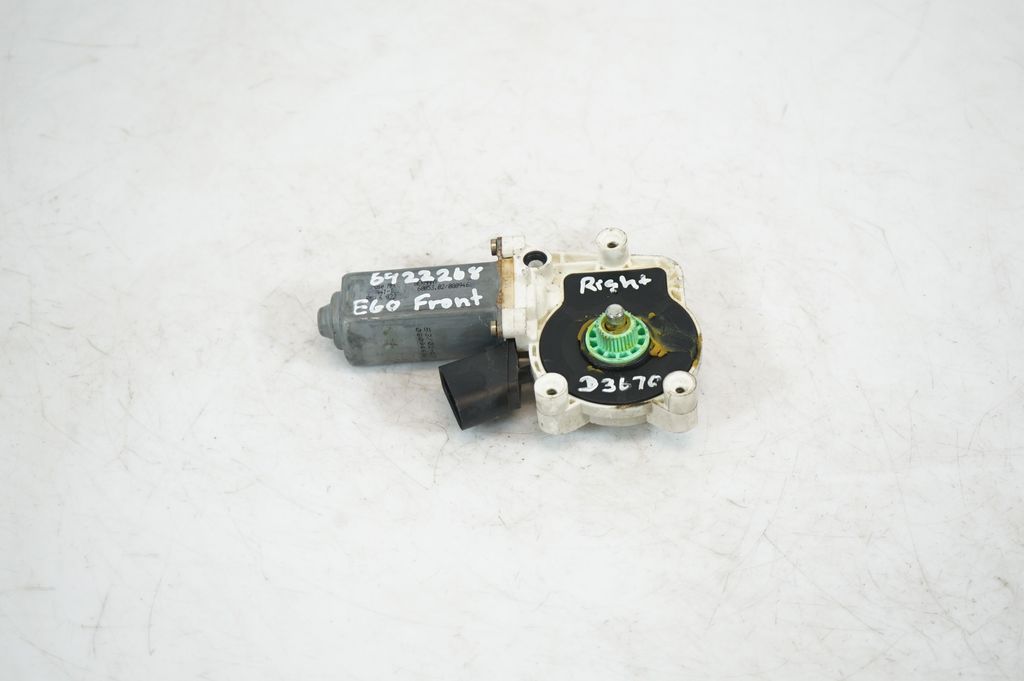 Front door window regulator with motor